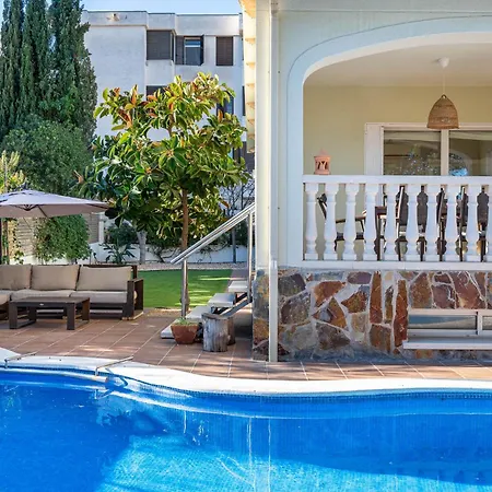 Holiday home At012 Piscina Privada, Muy Bien Equipado, La Playa A 250 Metros *